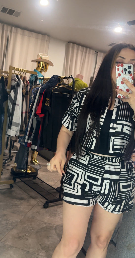 Black pattern set